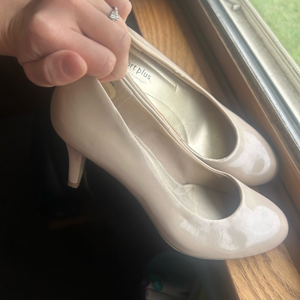 Comfort Plus Women's Cream Heels
